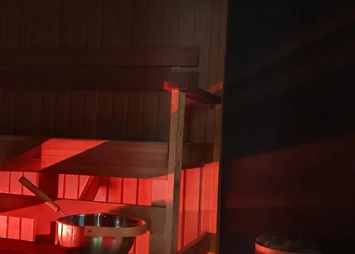 Cozy Garden House With A Sauna Apartment