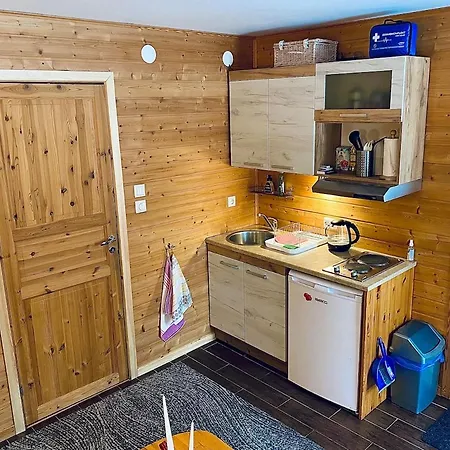 Apartman Cozy Garden House With A Sauna