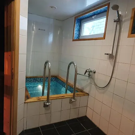 شقة Cozy Garden House With A Sauna تالين