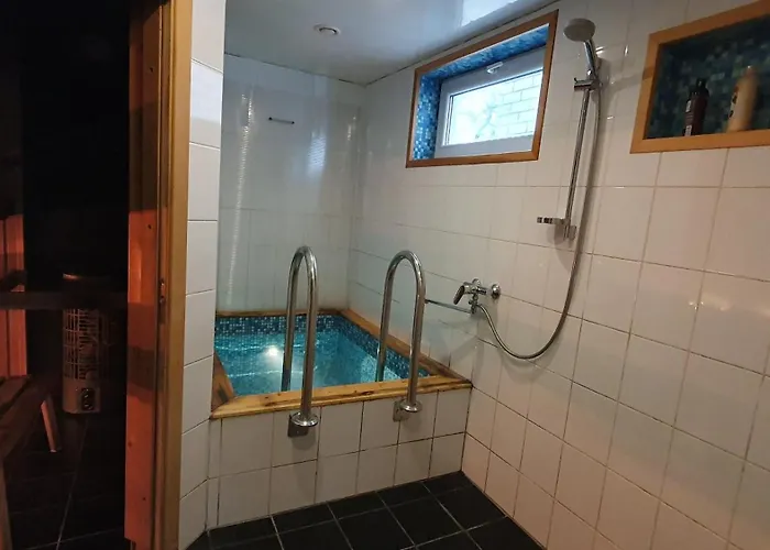 شقة Cozy Garden House With A Sauna تالين